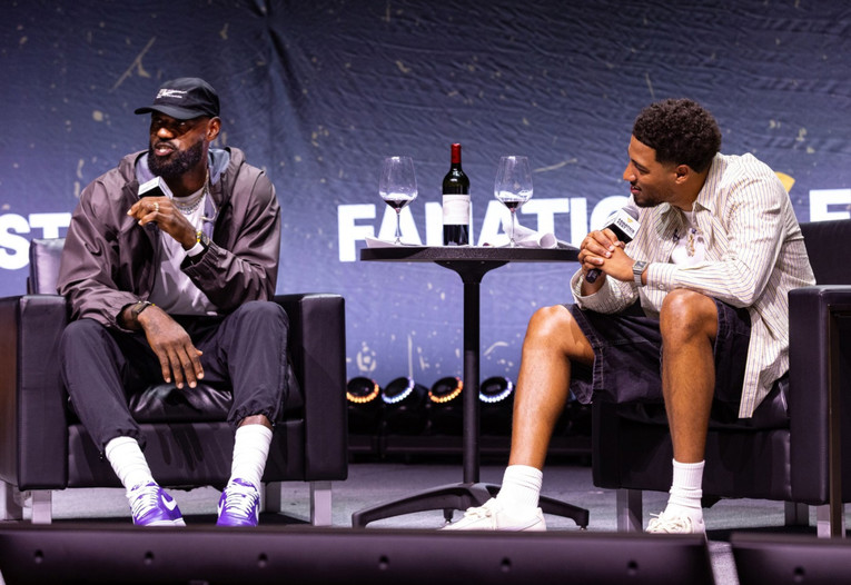 Zvijezda pokušala dovesti LeBrona. LeBron odgovorio: 😂😂