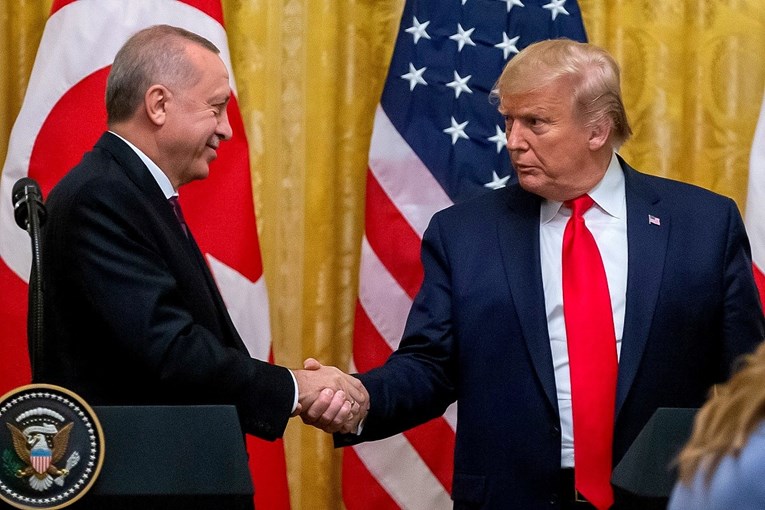 Trump nakon sastanka s Erdoganom pričao o kupnji ruske proturaketne obrane