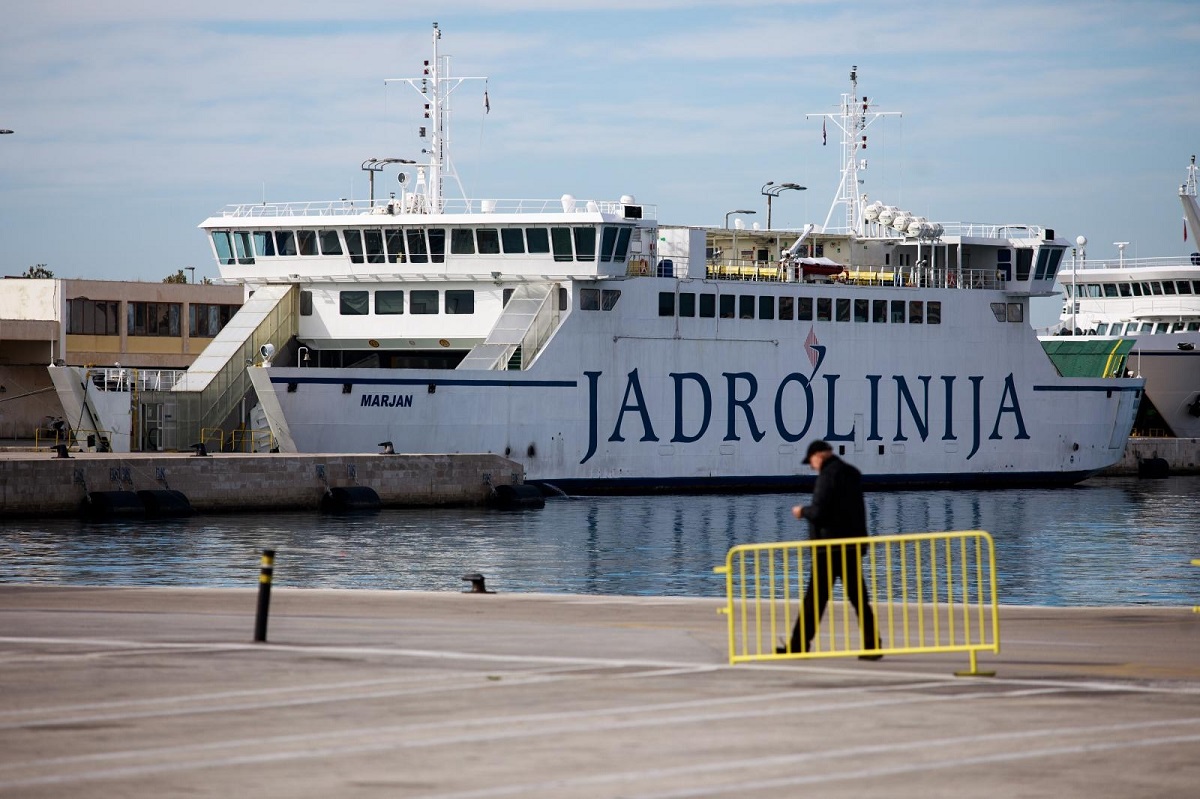 Za četiri otoka uvedene izvanredne brodske linije, vlasnici trgovina nisu zadovoljni
