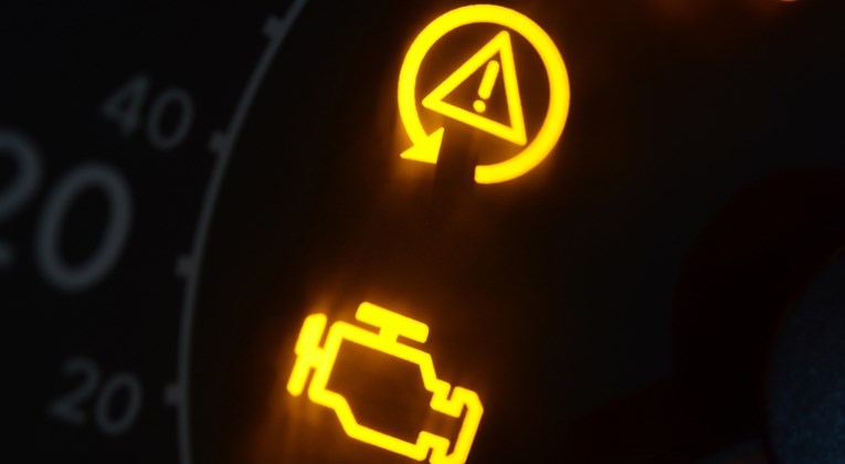 Mnogi vozači nemaju pojma što znači kad svijetle ove lampice u autu. Znate li vi?
