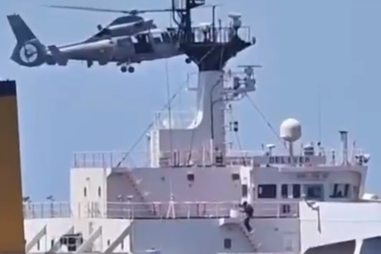 Francuski komandosi upali na ruski tanker kod Italije. Oglasili se Rusi