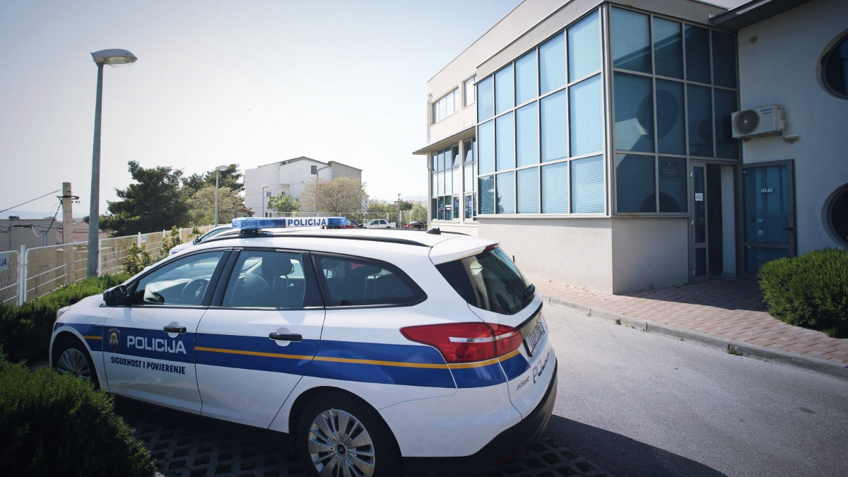 Muškarac iz Zaprešića optužen za ubojstvo supruge i bludničenje nad pastorkom