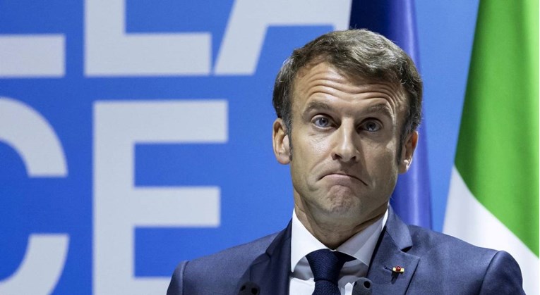 Macron poručio Francuzima: Moguća su isključenja struje, ali nemojte paničariti 