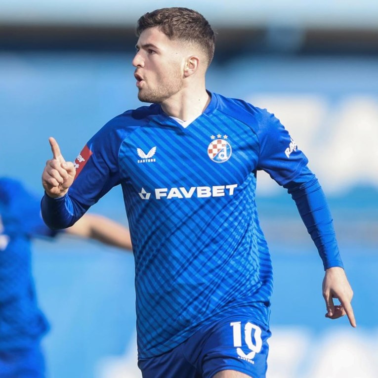 Ovo su detalji ponude za Baturinu. Como zbog njega ruši rekord kluba