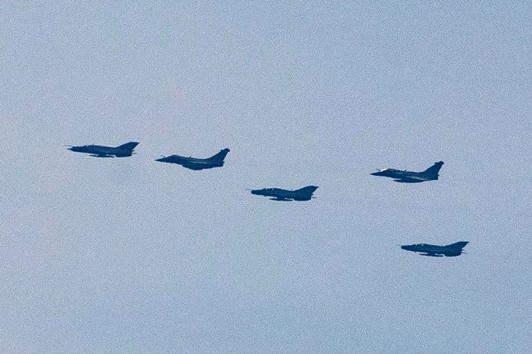 Nad tri županije danas će možda doći do probijanja zvučnog zida, javlja MORH