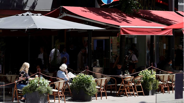 Nakon otvaranja ugostiteljskih objekata u Njemačkoj, u restoranu zaraženo 9 ljudi