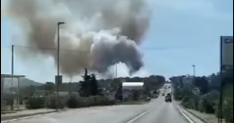 Gori gusta borova šuma u Pakoštanima