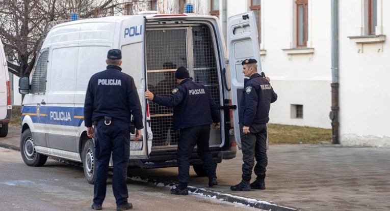 U Vukovaru iskoristio teško stanje čovjeka (74), ukrao mu više stotina eura 