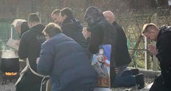 Muškarci koji su u Varaždinu klečali pred gulašom: Dobili smo prijetnje. Vjernici smo