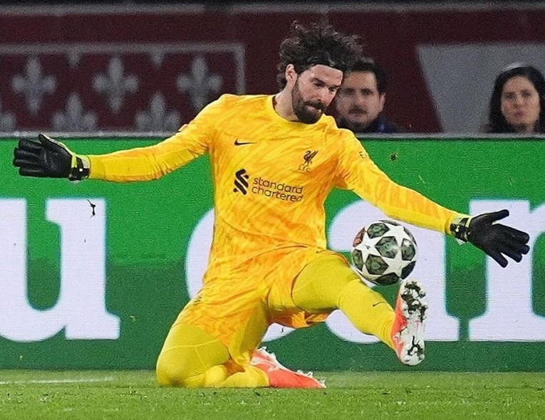 VIDEO Statistika PSG-a i Liverpoola je suluda. Pogledajte što je radio Alisson