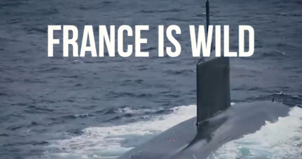 Macron će otkriti ime divovskog nosača aviona, objavio je video. "Francuska je divlja"