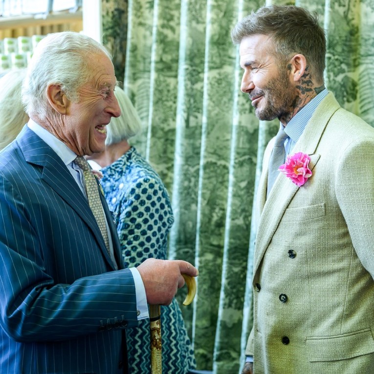 Otkriveno što je kralj Charles poklonio Davidu Beckhamu za 50. rođendan