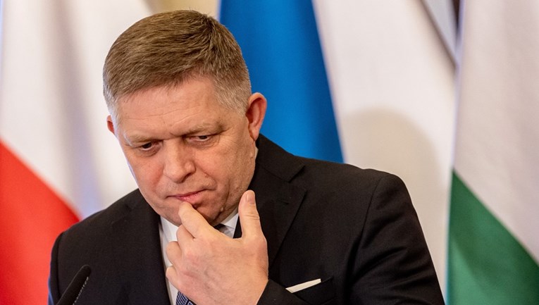 Zamjenik premijera Slovačke: Fico je operiran, preživjet će
