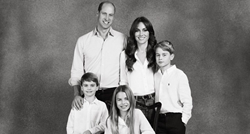 Kate i William objavili tradicionalnu božićnu obiteljsku fotku. Neobična je