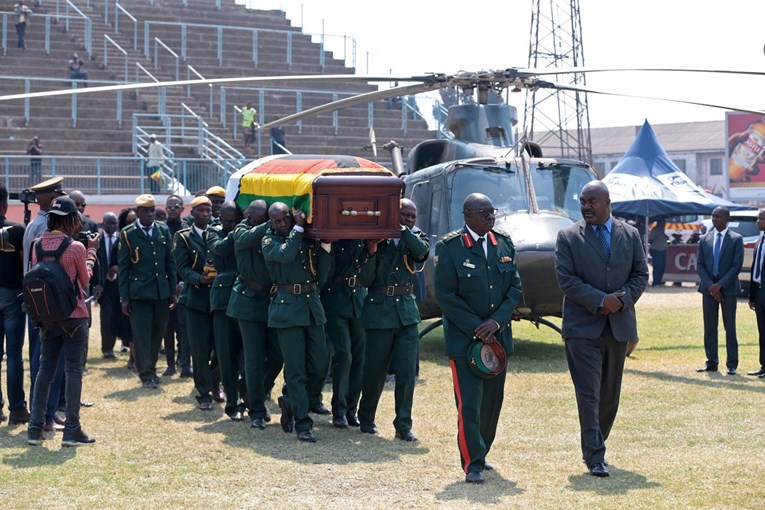 Pristaše i strani čelnici se oprostili od Mugabea