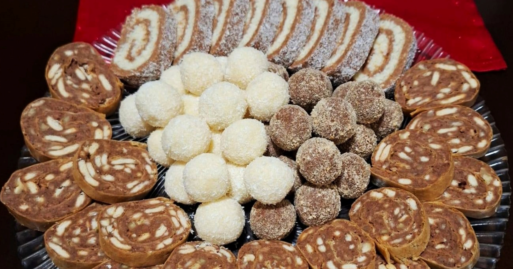 FOTO Naši čitatelji već naveliko peku božićne kolače, ovo su nam apsolutni favoriti