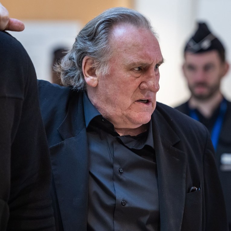 Francuski glumac (76) priznao da je uhvatio ženu za bedra, ali negira napad