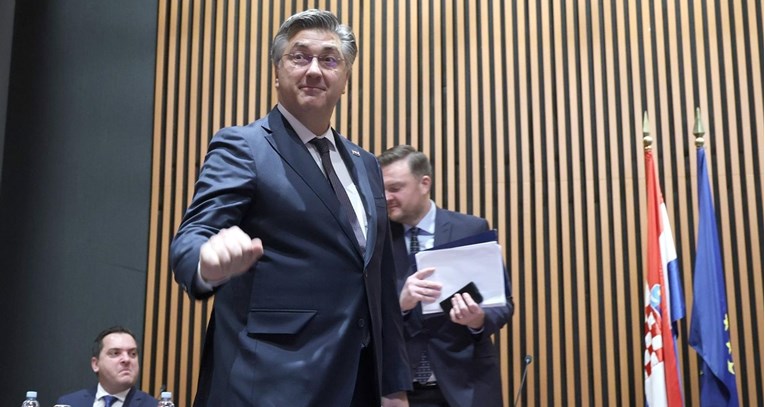 Plenković: Izbori su 29.12. da bi 2. krug bio u mirnom ozračju. Bulj: Premijer Grinch