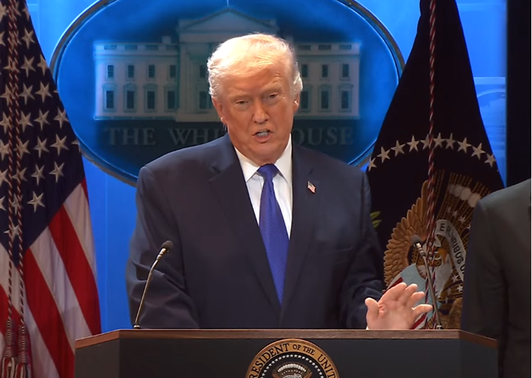 Trump: Danas ću potpisati Naredbu o uvođenju 10% GLOBALNE CARINE