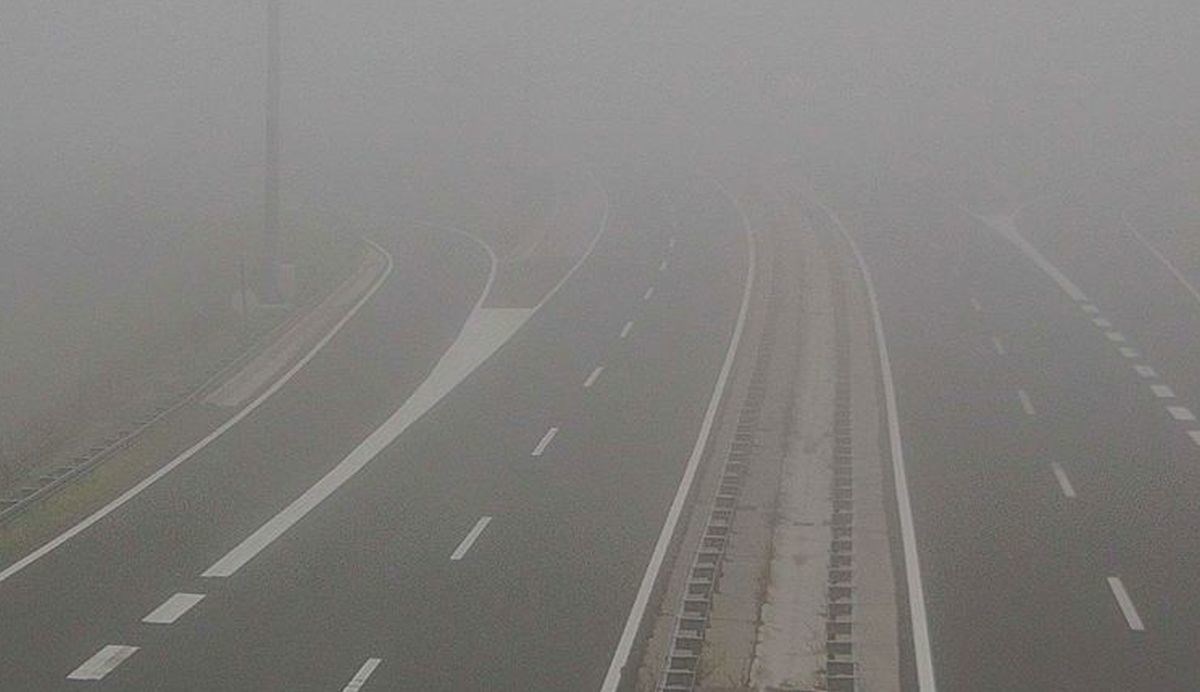 Na cestama u Gorskom kotaru i Lici smanjena vidljivost zbog magle
