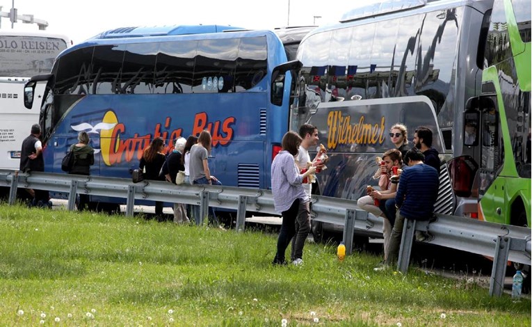 Pojačani nadzor autobusa na ulazu u Hrvatsku: Policija naplatila 100.000 € kazni