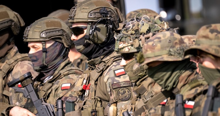Anketa: Gotovo dvije trećine Poljaka protiv slanja mirovnjaka u Ukrajinu