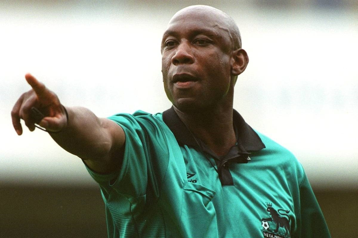 Preminuo je Uriah Rennie, prvi crni sudac u povijesti Premier lige