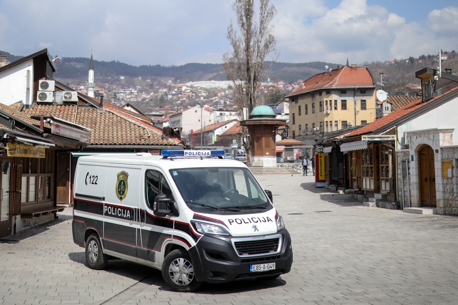 U BiH prekršitelje samoizolacije stavljaju u prisilnu izolaciju