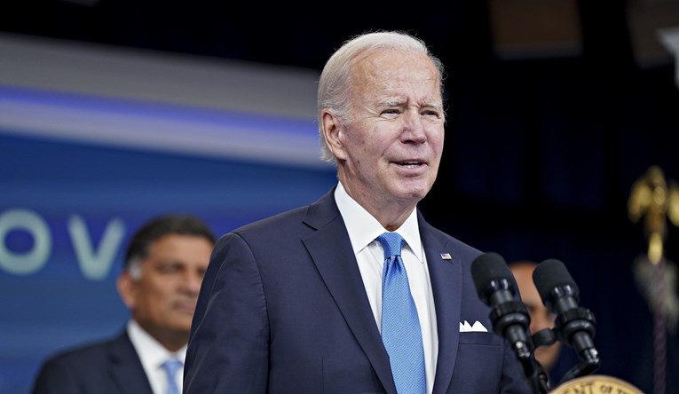 Biden i Meloni telefonski razgovarali o nastavku pružanja pomoći Ukrajini