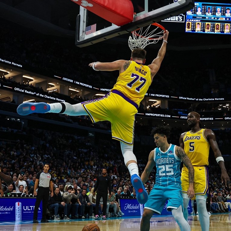 Dončićeva nova čudesna partija, Lakersi nezaustavljivi