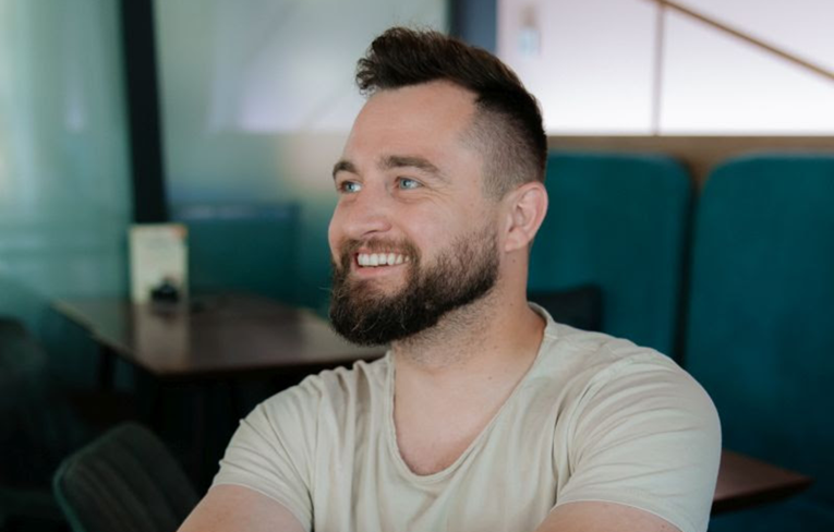 Matija Cvek predstavio album Vile se ovdje igraju