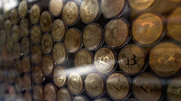 Tvrtki iz Ludbrega ukrao milijun kuna, kupio bitcoin i pobjegao u BiH. DORH ga traži