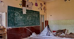 Rusi su razvalili škole u Ukrajini, poslije učenicima ostavili poruke na ploči