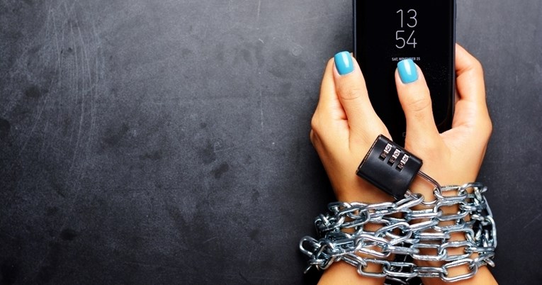 Ovisnost o društvenim mrežama rastući je problem, stručnjaci savjetuju što poduzeti