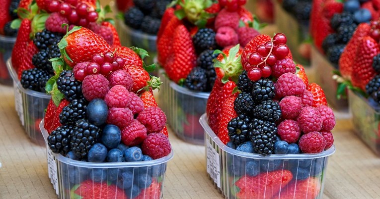 Kardiolozi otkrili: Ova vrsta voća jača srce i smanjuje rizik od infarkta