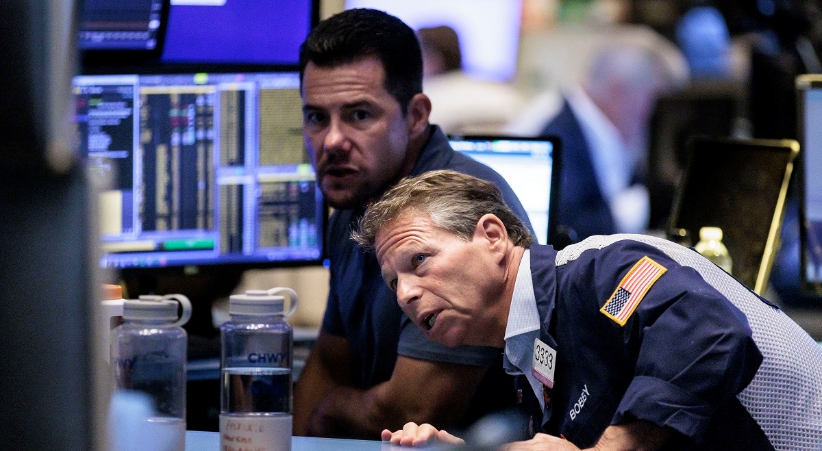 Wall Street pao na početku tjedna