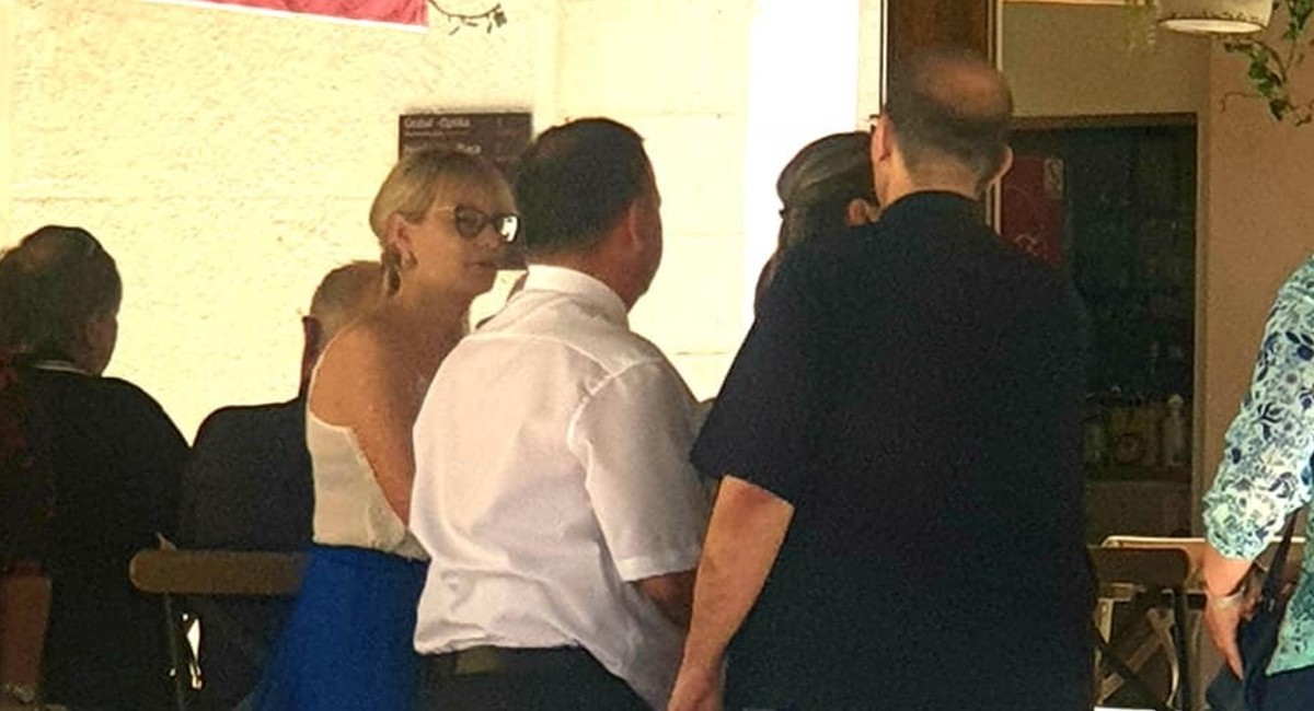 FOTO Beroš se u Splitu družio s građanima, fotografije pokazuju poštuje li mjere