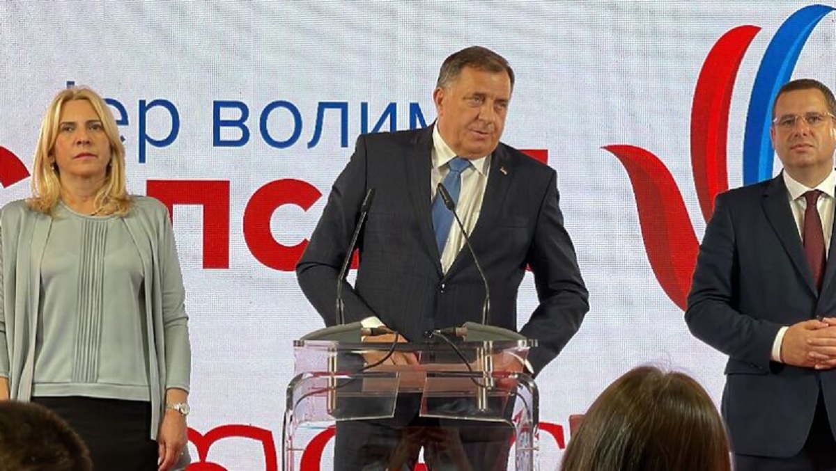 VIDEO Dodik pjevao u stožeru, uvjeren da je pobijedio: "Surađivat ću s Putinom"