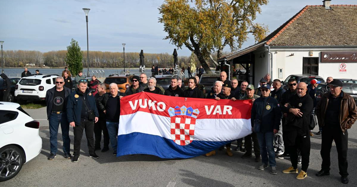 Veterani protiv veterana u Vukovaru: Spriječeno bacanje vijenaca za srpske žrtve