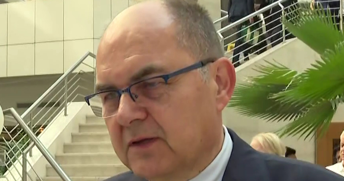 Schmidt: Dodik je davao milijune da me ukloni
