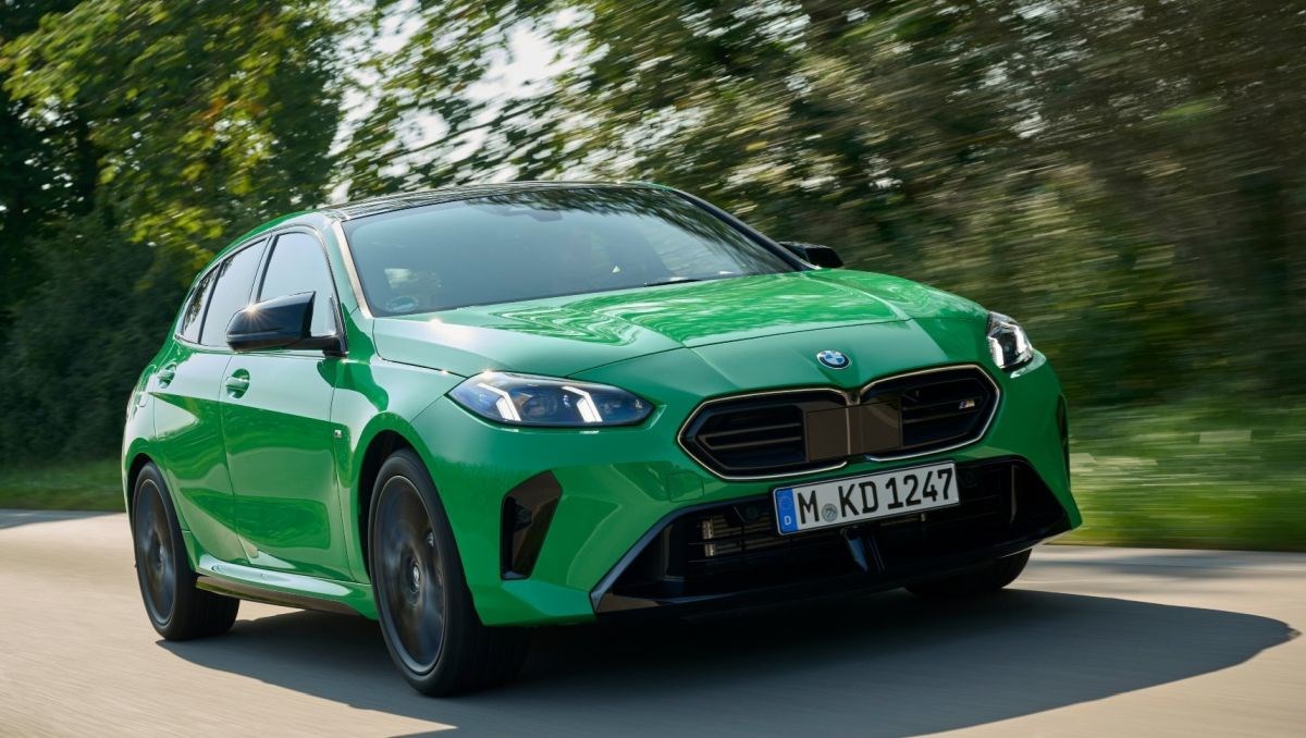 Mercedes ipak gubi korak. BMW bilježi značajan rast prodaje