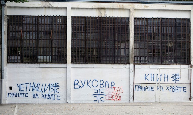Hrvati iz Srbije traže da Srbija osudi i sankcionira antihrvatske grafite