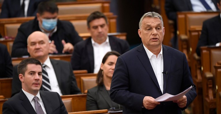 Orban koristi pandemiju koronavirusa da si proširi ovlasti: "Vladat će dekretom"