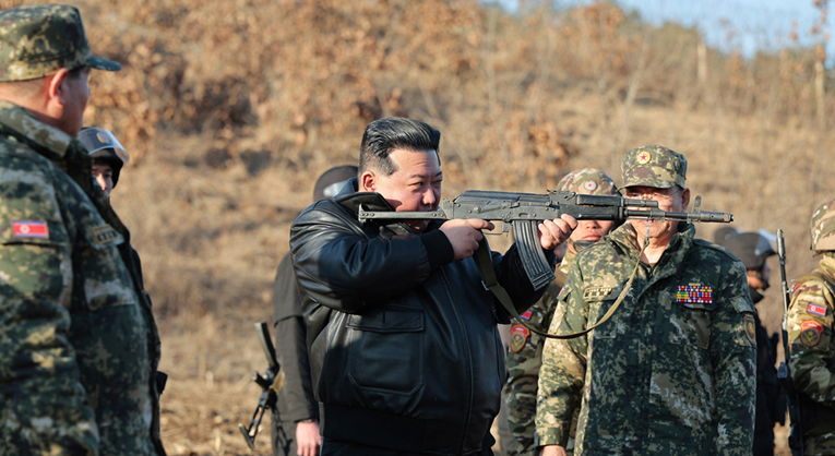 Kim Jong-un: Vrijeme je da budemo spremni za rat