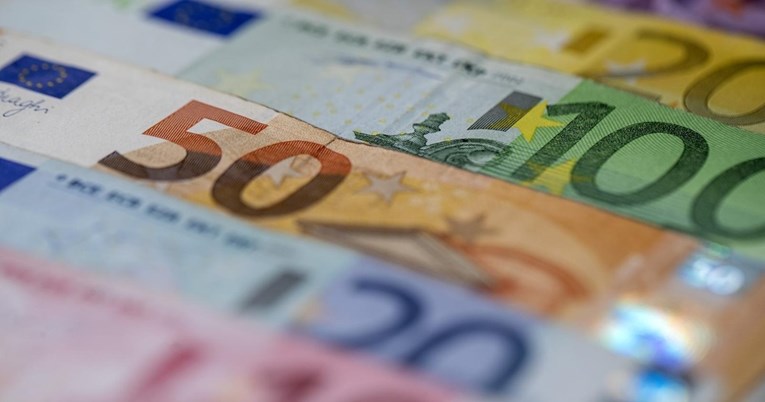 Europska središnja banka diže kamatne stope