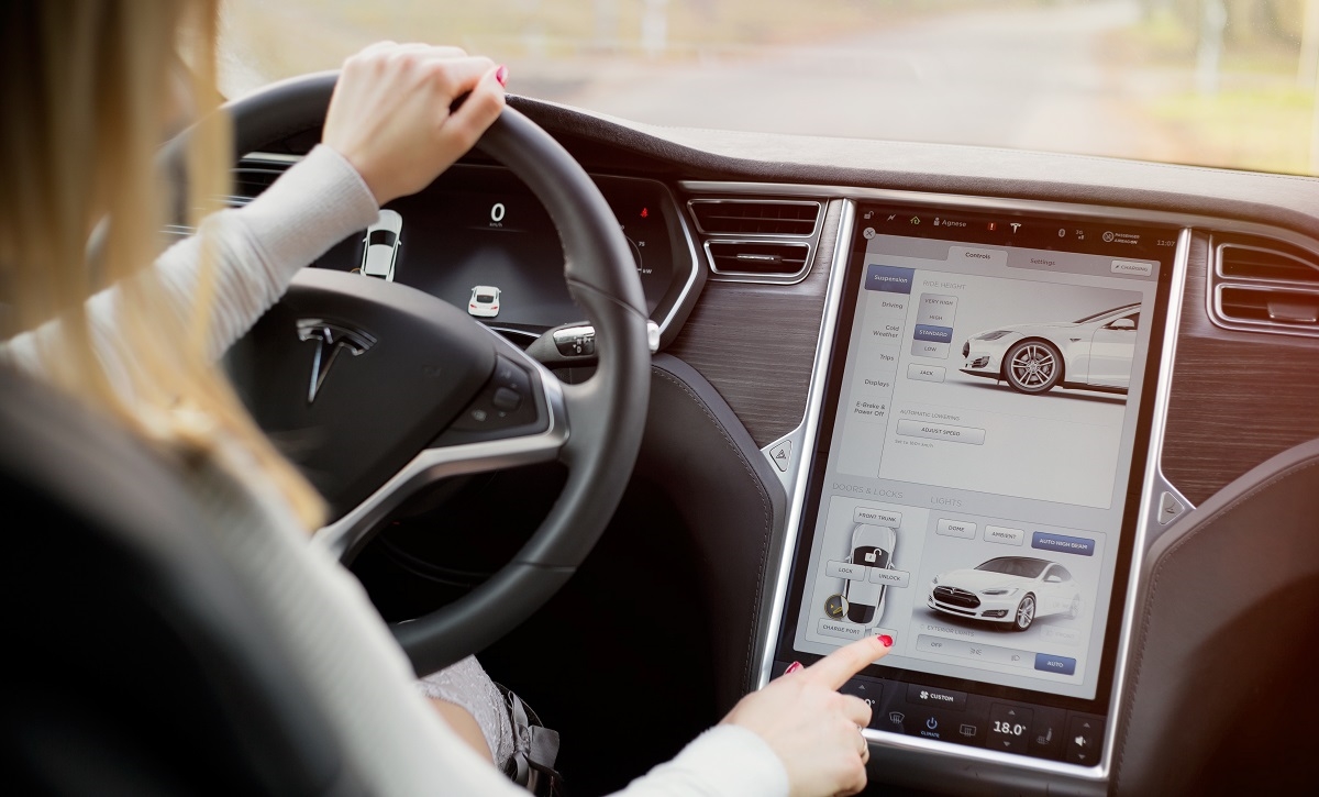 Tesla u Kini povlači s cesta više od 80.000 vozila