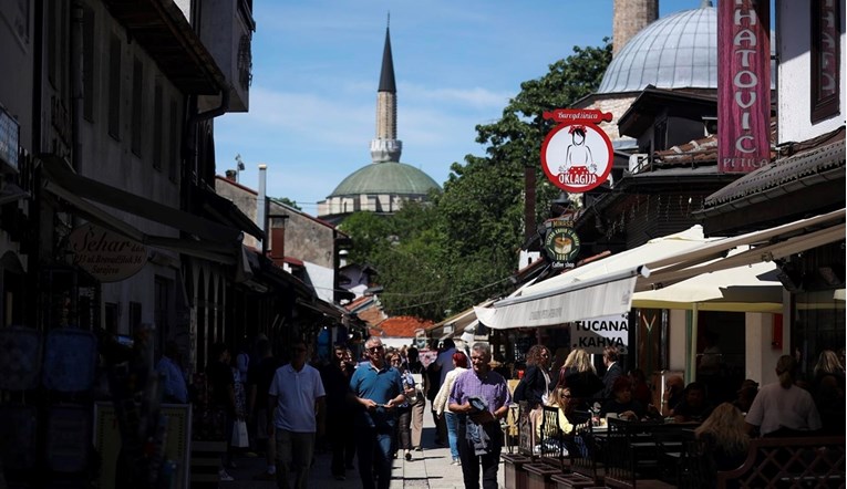 Više od 70 posto građana BiH želi u EU, a tome se protivi preko 50 posto ljudi u RS-u