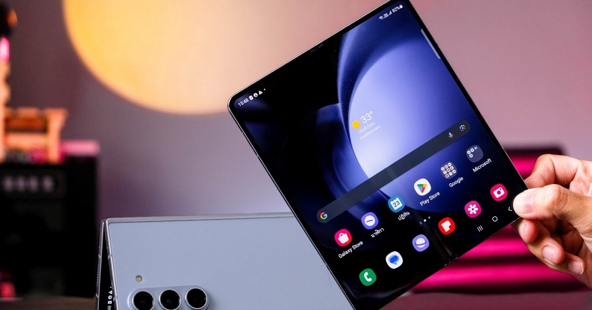 Samsungov prvi trostruko preklopni telefon stiže već ove godine?