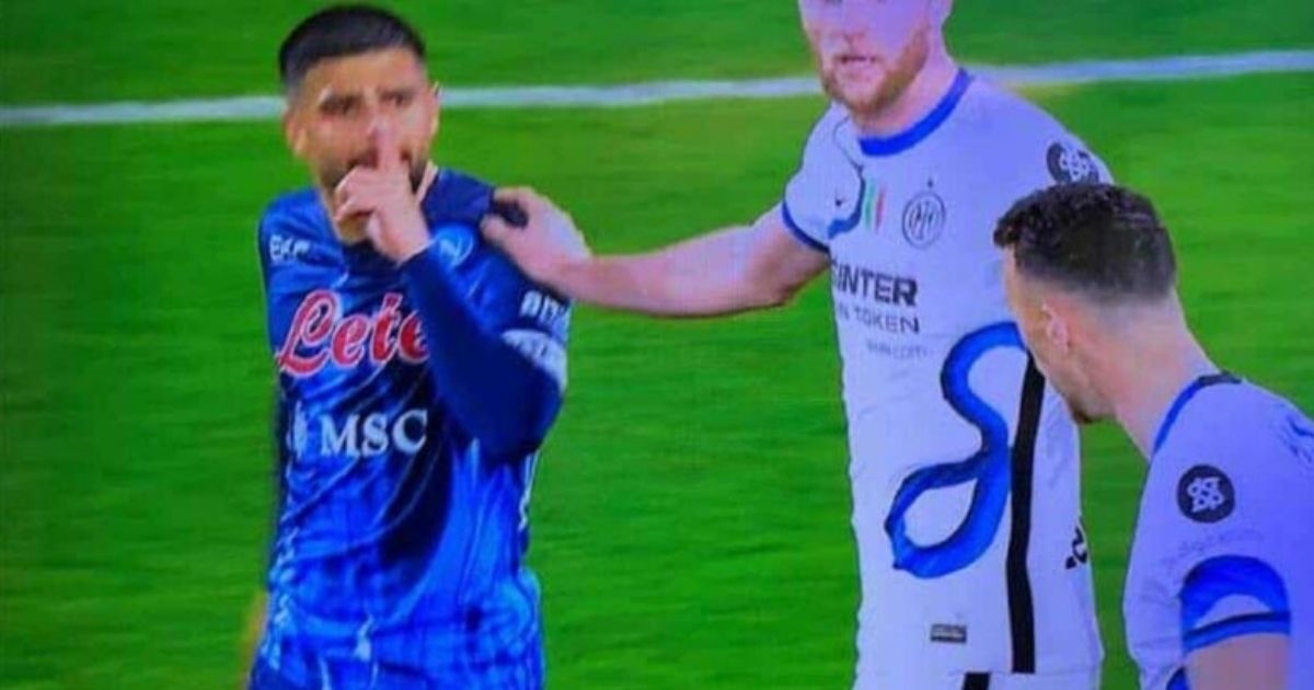 Perišić se skoro potukao sa zvijezdom Napolija. Ova fotografija je postala hit