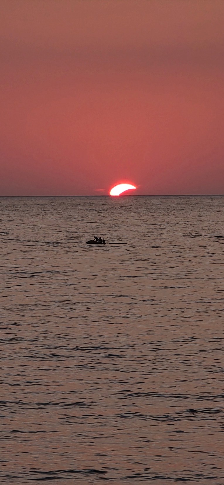 FOTO Kakav prizor! Pomrčina Sunca snimljena iznad Jadrana